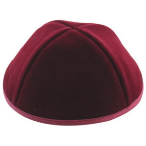 * כיפה פלוש 4 חלקים עם סרט  גודל 3 19 ס"מ בורדו קטיפ