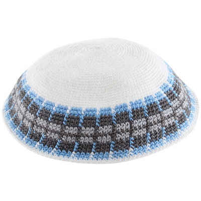 כיפה ד.מ כיפה ד.מ.צ 20 ס"מ רקע לבן עיטור סגלגל כחול