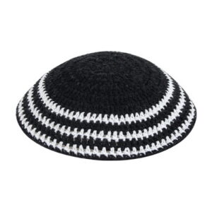  כיפה סרוגה 20 ס"מ שחור מסביב לבן