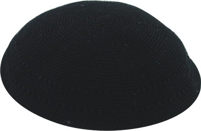 כיפה ד.מ.צ. שחור מחורר 15 ס"מ