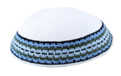 כיפה . 19 ס"מ לבן קישוט תכלת שחור וירוק זי