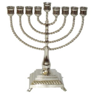 חנוכיה ניקל מהודרת "חבלים" 28 ס"מ