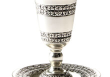 UK42007 גביע קידוש ציפוי כסף טהור 925 מהודר עם רגל ותחתית 13 ס