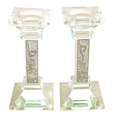 זוג פמוטי קריסטל עם פלקטה חיתוך לייזר כסף עם "עיטורים ושבת קודש" 16 ס"מ