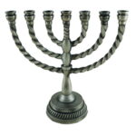  מנורה אלומיניום 7 קנים גימור פיוטר 22 ס"מ