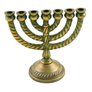  מנורה אלומיניום 7 קנים גימור מוזהב 11 ס"מ