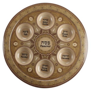 : צלחת פסח במבו פייבר "עיטורים" בגוון חום 35 ס"מ