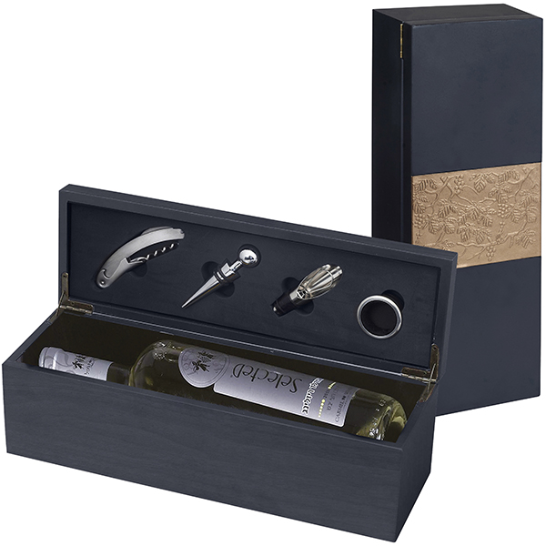 קופסאת עץ לבקבוק יין עם לוחית ריקועים + 4 אביזרים ליין ZA-4255 1 קופסאת עץ לבקבוק יין עם לוחית ריקועים + 4 אביזרים ליין ZA-4255